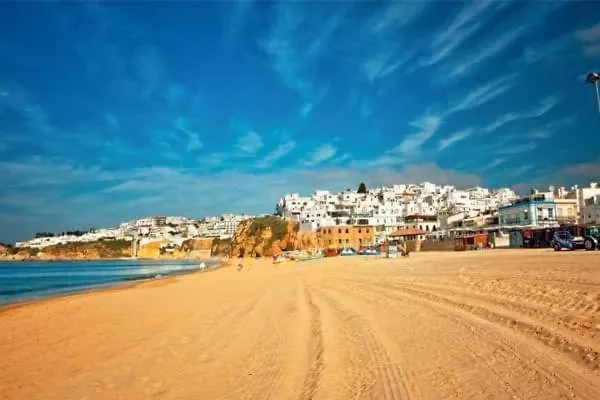 Casa Dos Sinos Beach Apartment 1 With Roof Terrace